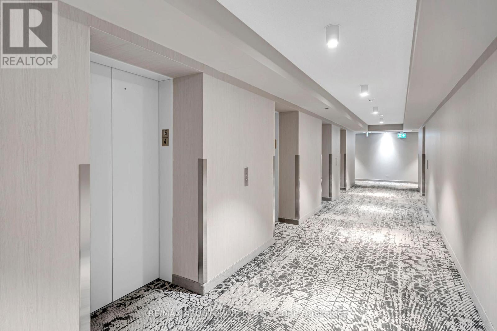 1607 - 138 Downes Street, Toronto, ON - Indoor Photo Showing Other Room