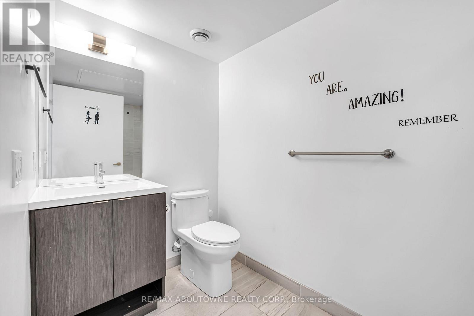 1607 - 138 Downes Street, Toronto, ON - Indoor Photo Showing Bathroom