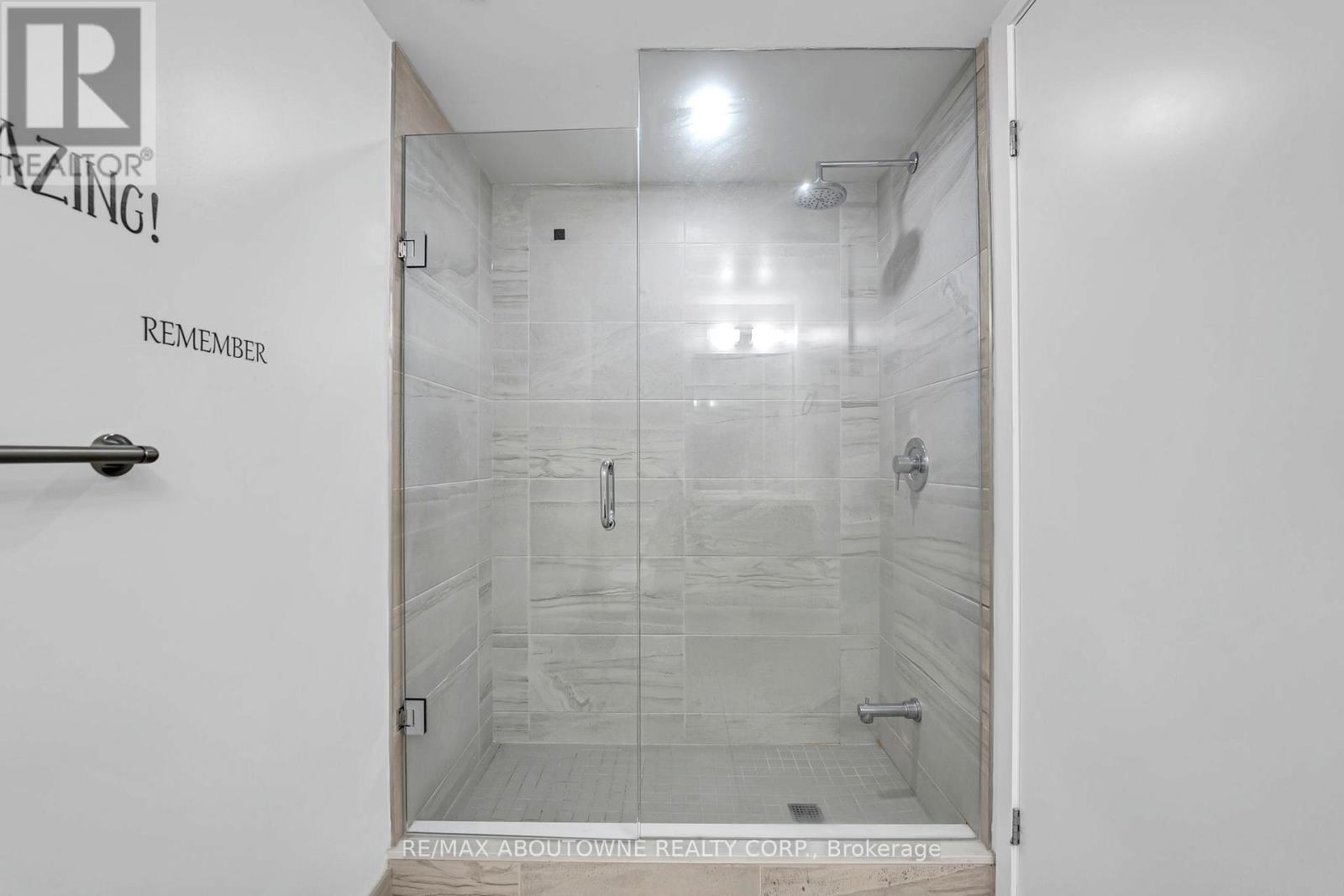 1607 - 138 Downes Street, Toronto, ON - Indoor Photo Showing Bathroom