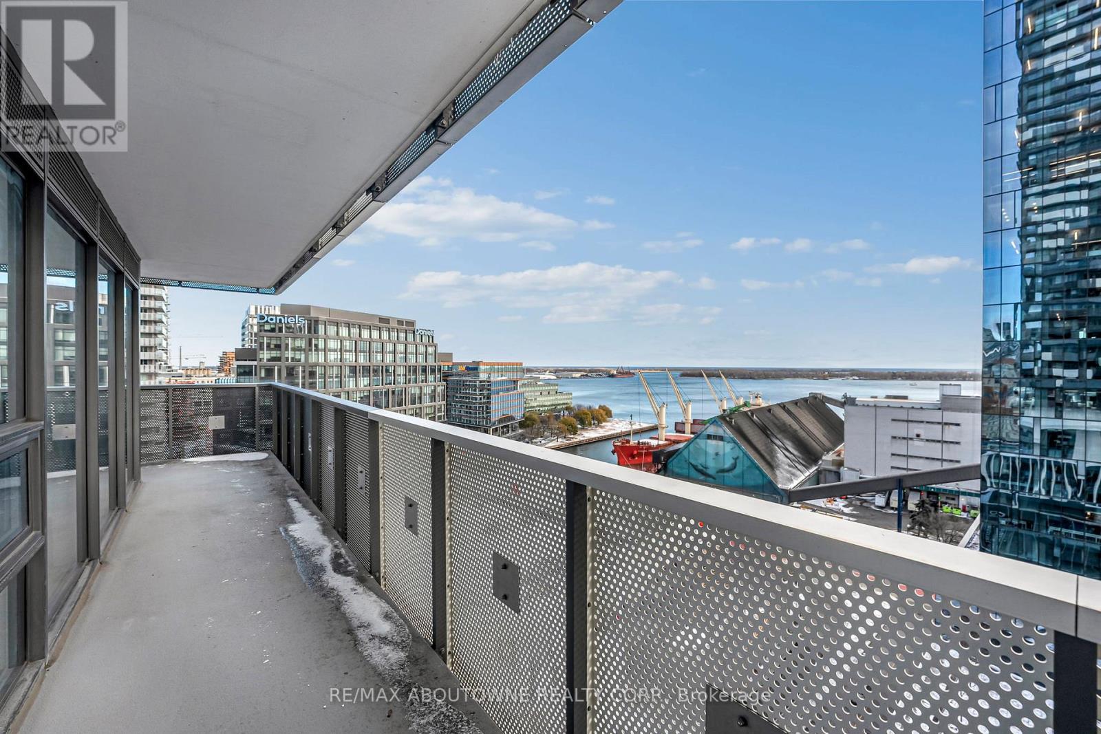 1607 - 138 Downes Street, Toronto, ON - Outdoor With View With Exterior