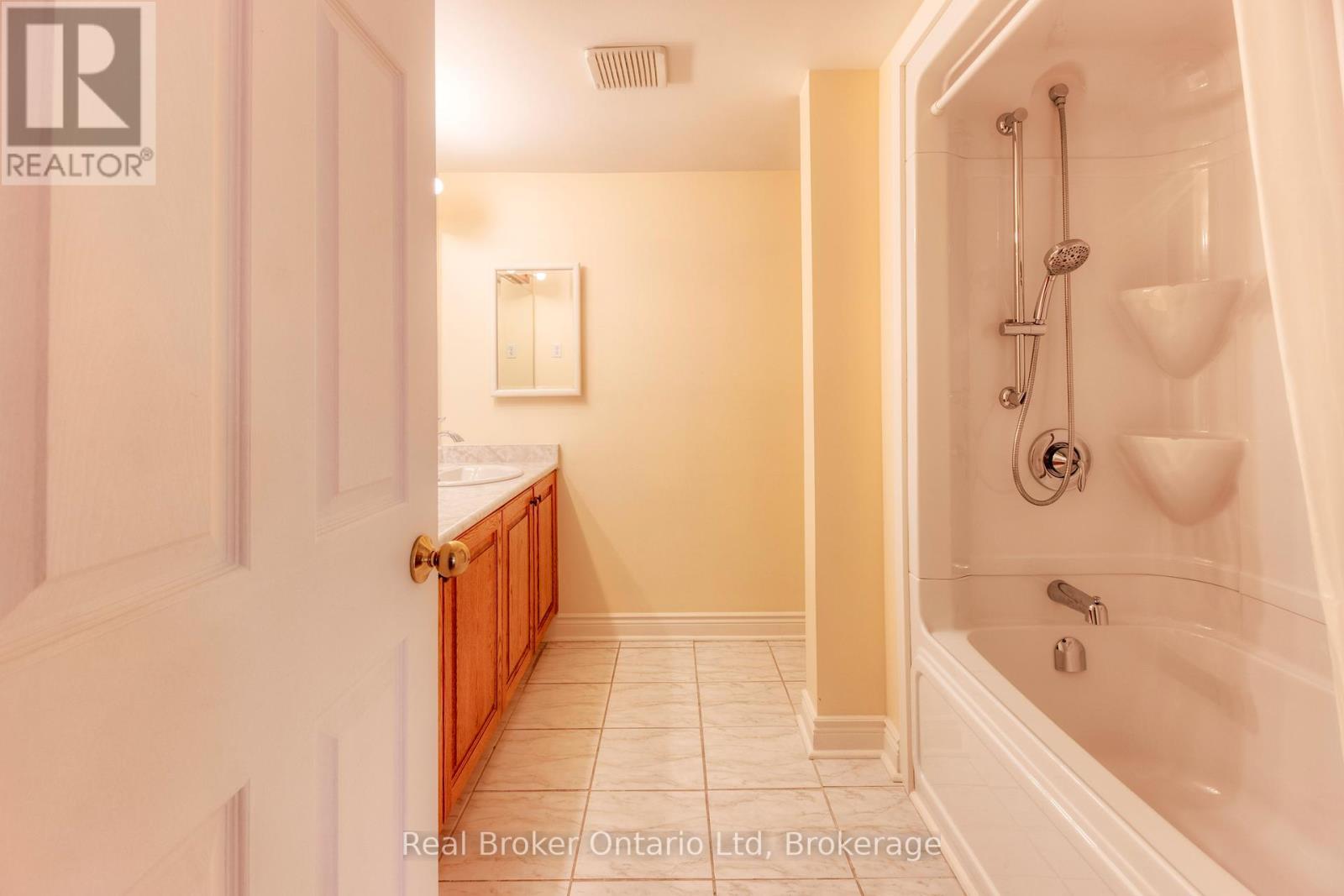 506 - 1455 2Nd Avenue W, Owen Sound, ON - Indoor Photo Showing Bathroom