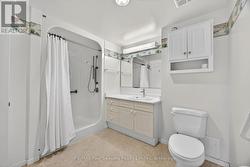 Ensuite Bath -