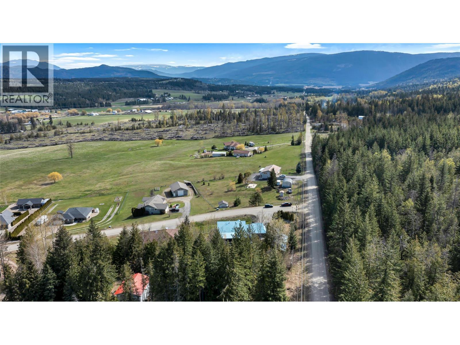 2104 Country Woods Road, Sorrento, BC - Outdoor With View