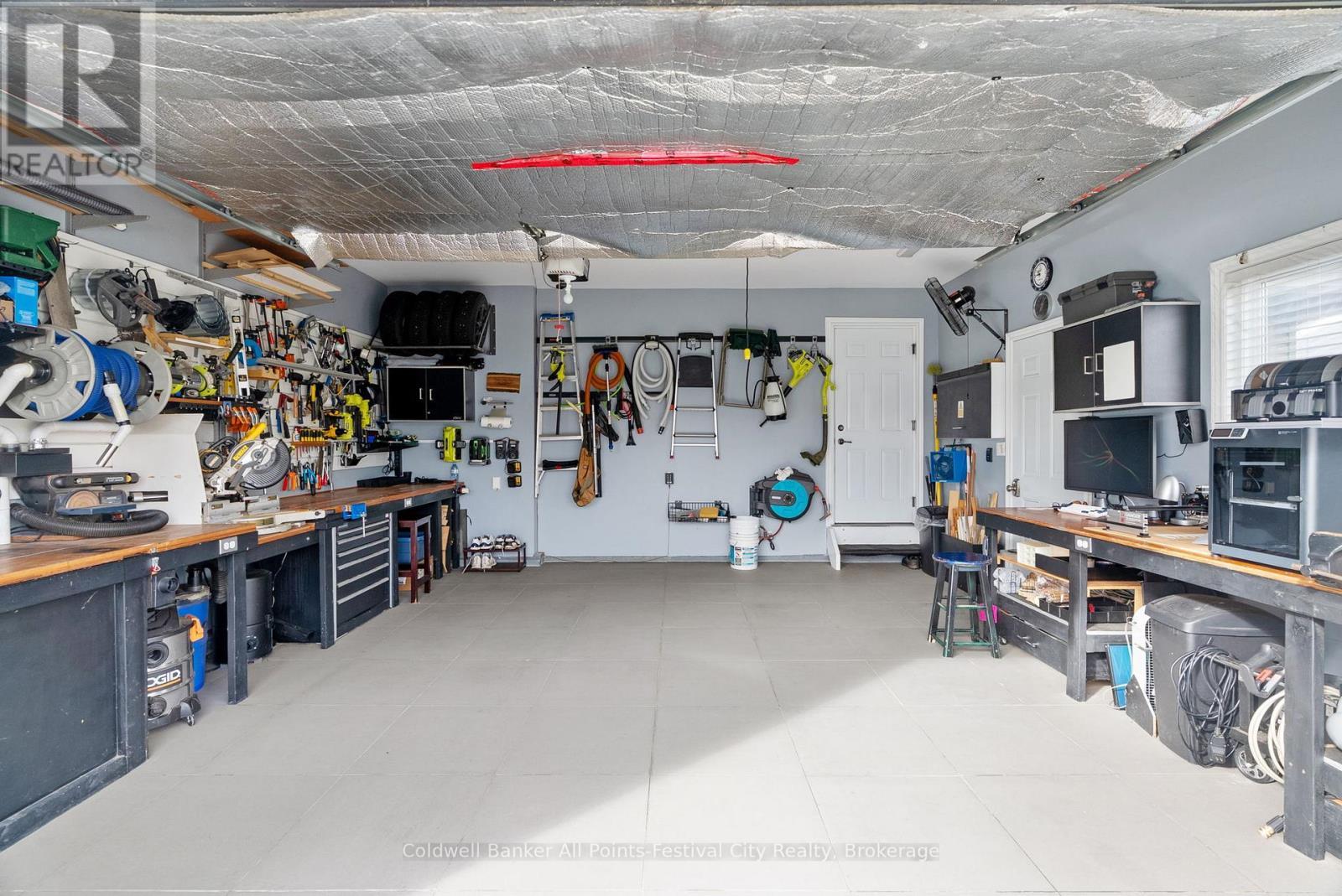 Insulated & heated garage - 17 Huron Heights Drive, Ashfield-Colborne-Wawanosh (Colborne), ON - Indoor