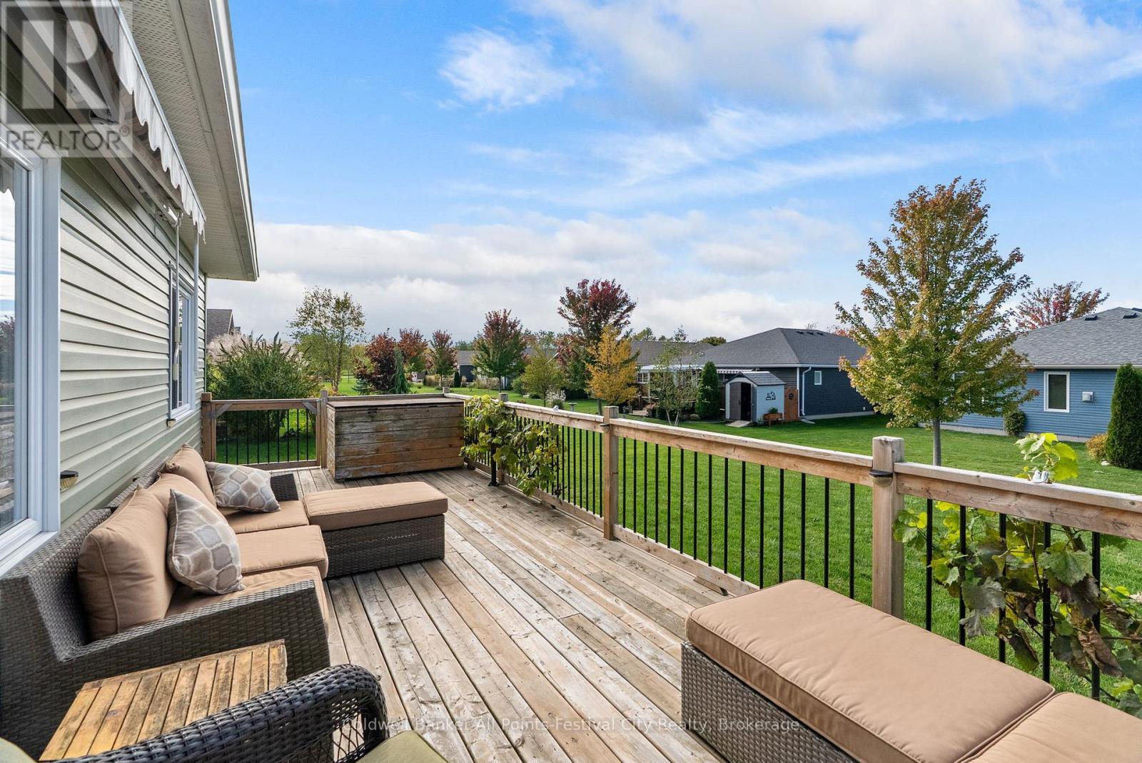 17 Huron Heights Drive, Ashfield-Colborne-Wawanosh (Colborne), ON - Outdoor With Deck Patio Veranda With Exterior