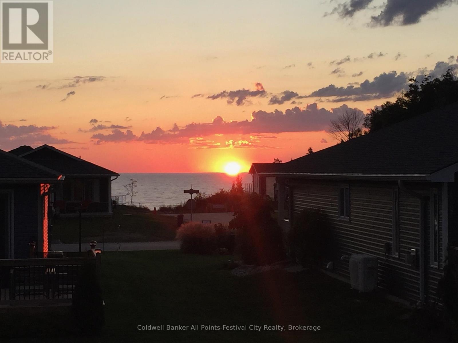 17 Huron Heights Drive, Ashfield-Colborne-Wawanosh (Colborne), ON - Outdoor With Body Of Water With View