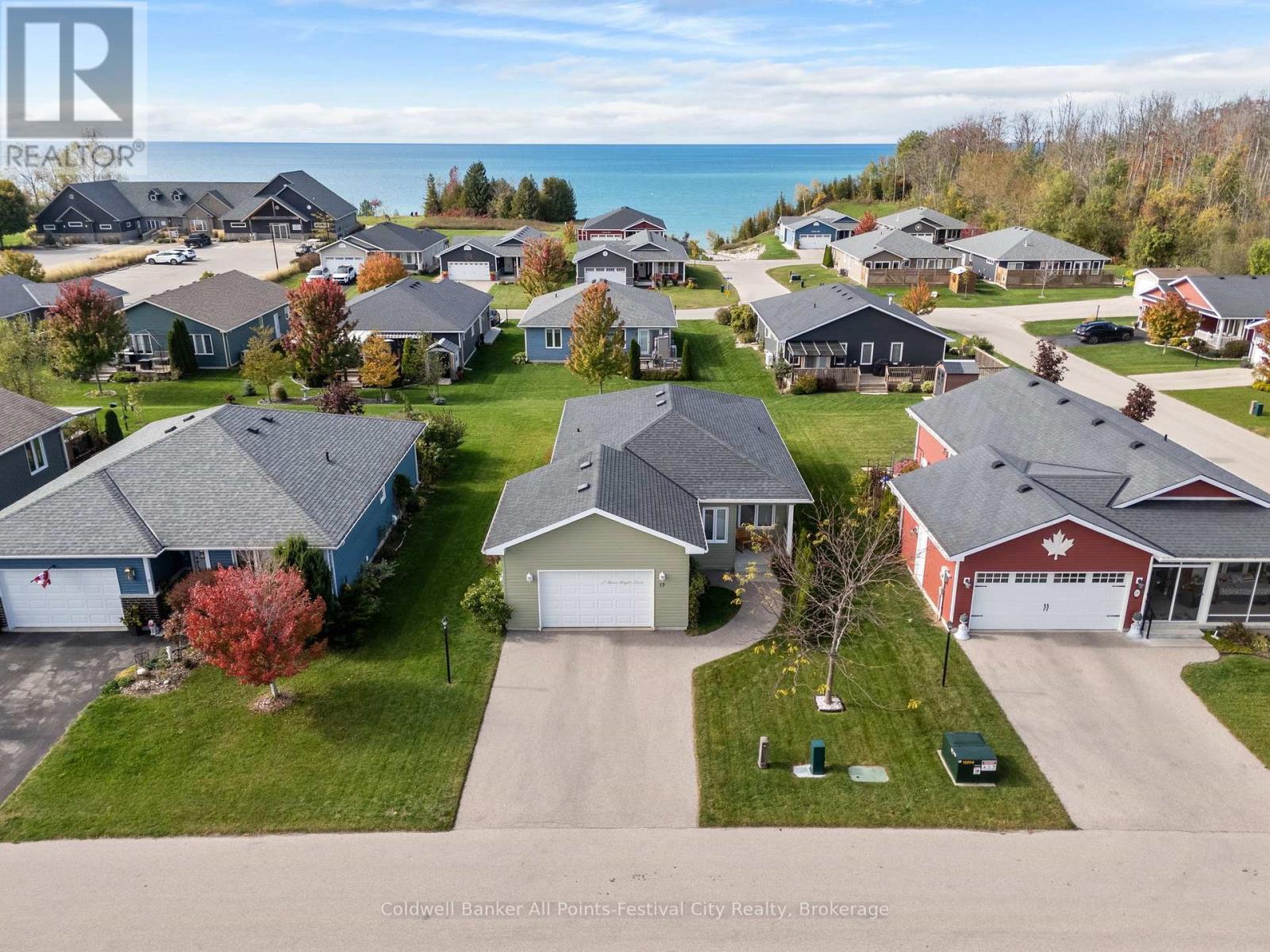 17 Huron Heights Drive, Ashfield-Colborne-Wawanosh (Colborne), ON - Outdoor With Body Of Water With Facade With View