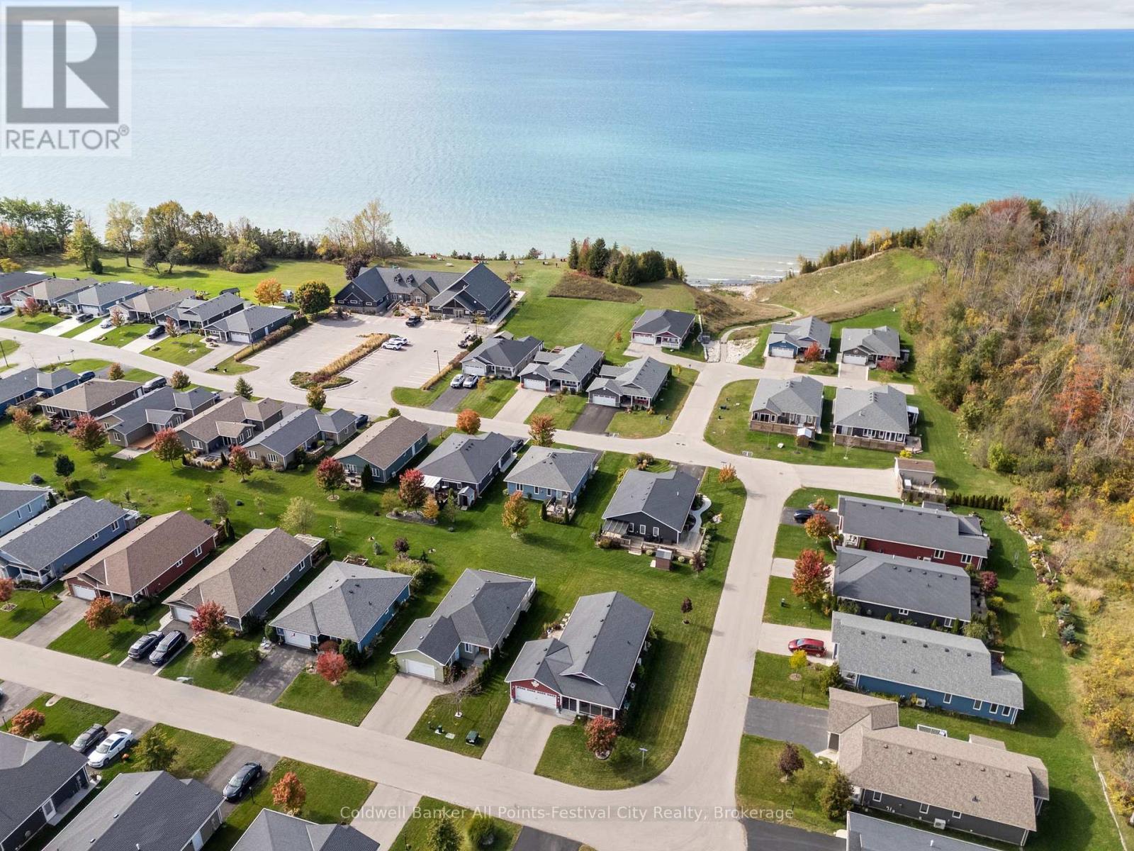 17 Huron Heights Drive, Ashfield-Colborne-Wawanosh (Colborne), ON - Outdoor With Body Of Water With View