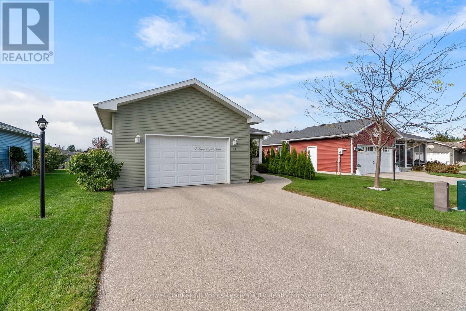 17 Huron Heights Drive, Ashfield-Colborne-Wawanosh (Colborne), ON - Outdoor