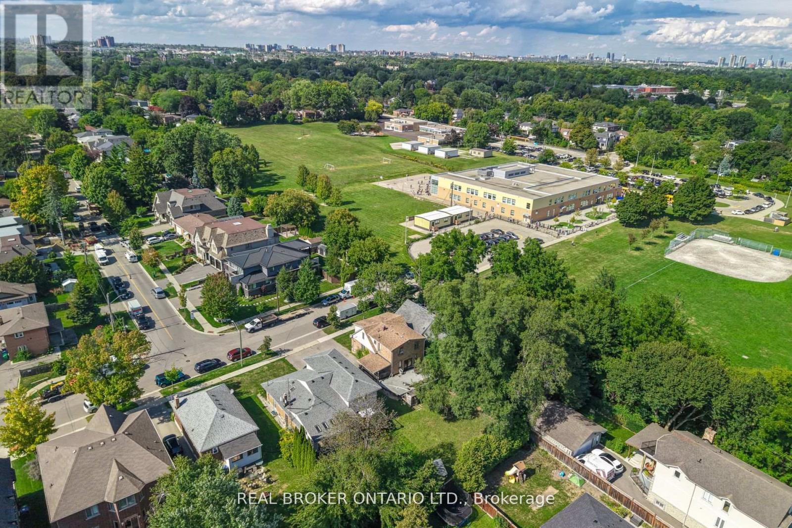 446 Orano Avenue, Mississauga, ON - Outdoor With View