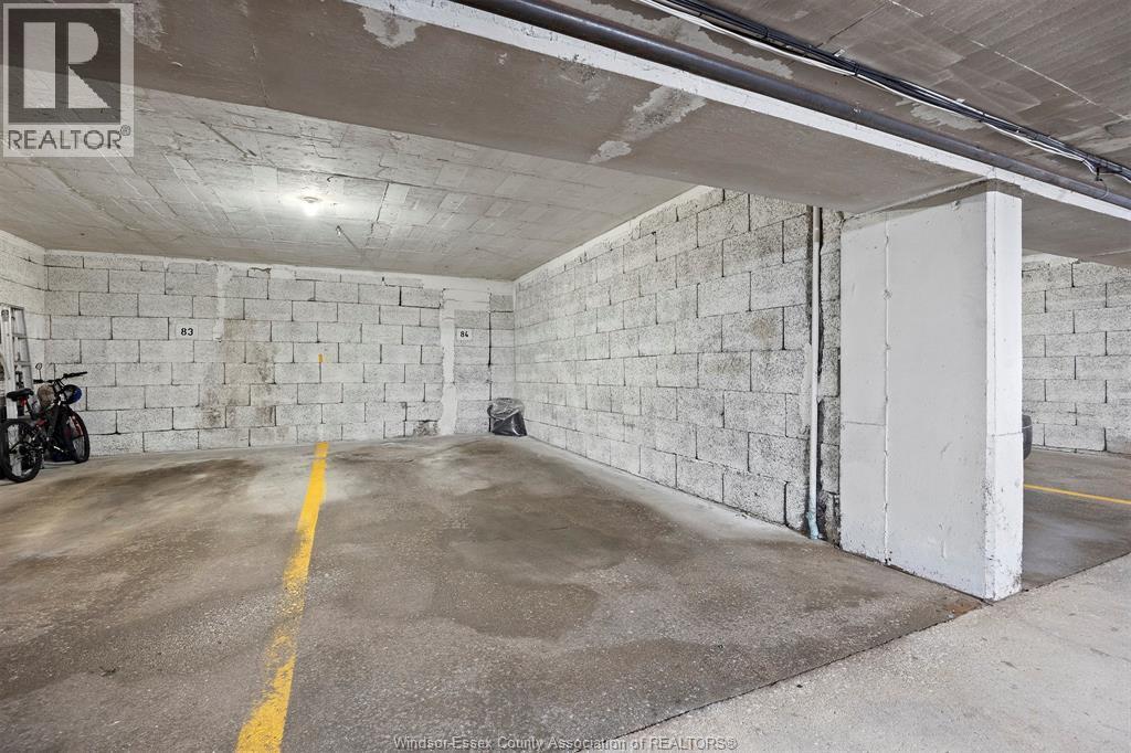8591 Riverside Dr. E. Unit# 802, Windsor, ON - Indoor Photo Showing Garage