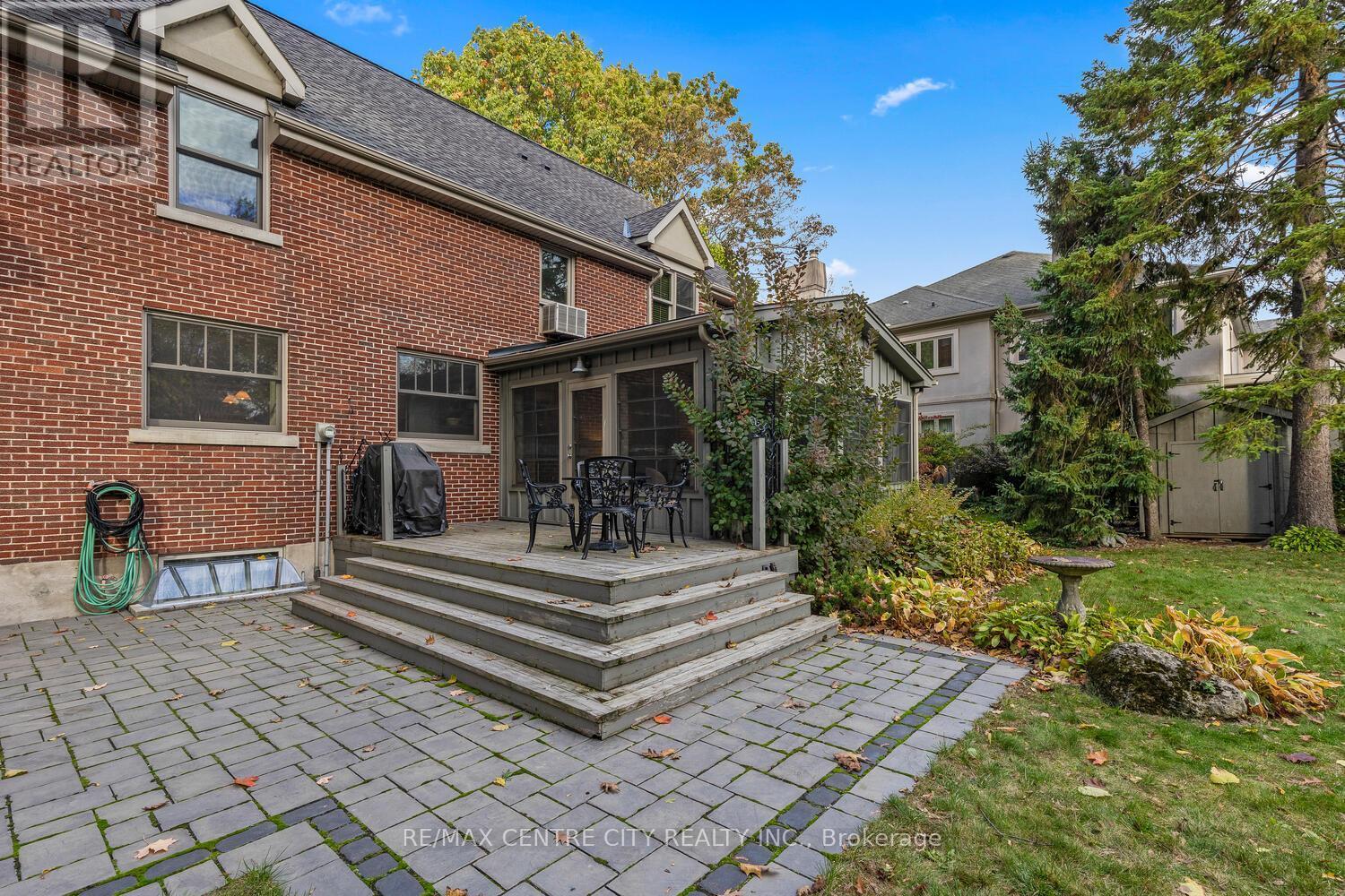 1025 Scenic Drive, Hamilton (Mountview), ON - Outdoor With Deck Patio Veranda With Exterior