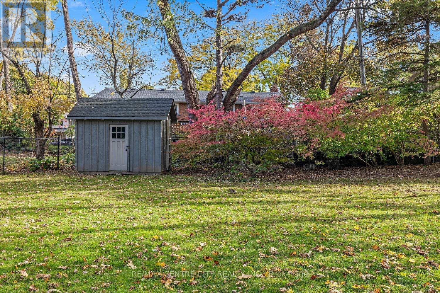 1025 Scenic Drive, Hamilton (Mountview), ON - Outdoor