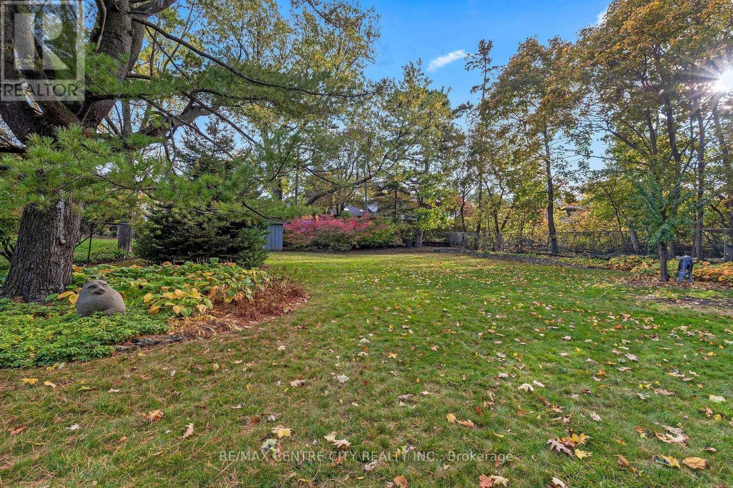 1025 Scenic Drive, Hamilton (Mountview), ON - Outdoor