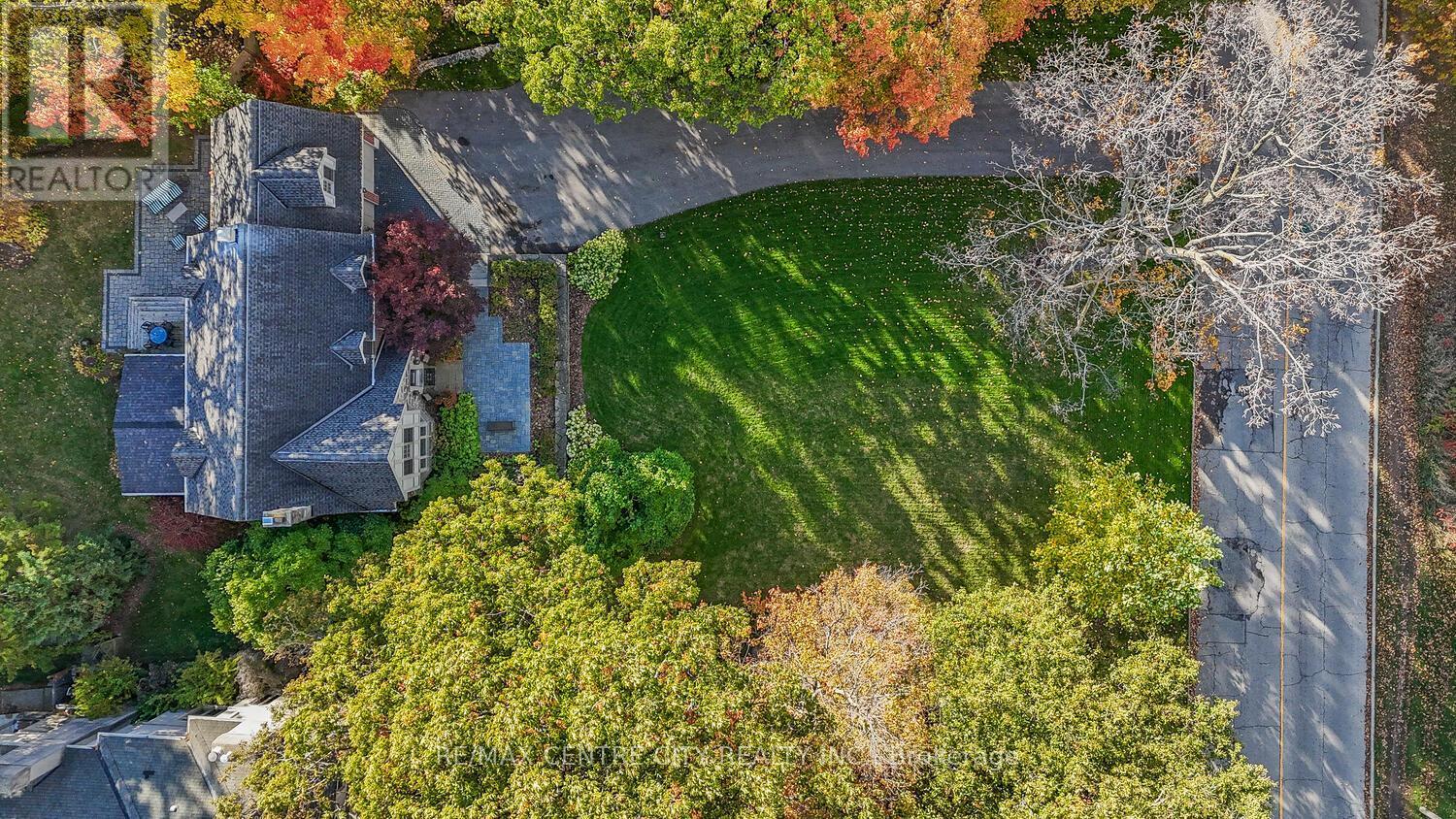 1025 Scenic Drive, Hamilton (Mountview), ON - Outdoor