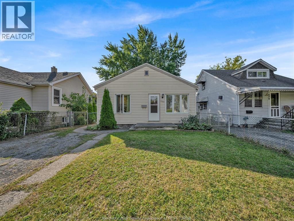 683 Stanley, Windsor, ON - Outdoor With Facade