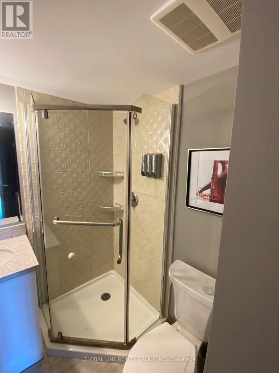 701 - 321 Spruce Street, Waterloo, ON - Indoor Photo Showing Bathroom