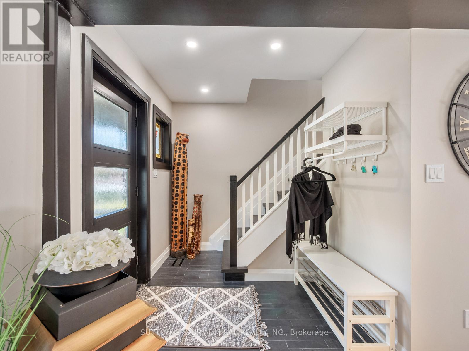 187 Rosslyn Avenue S, Hamilton, ON - Indoor Photo Showing Other Room