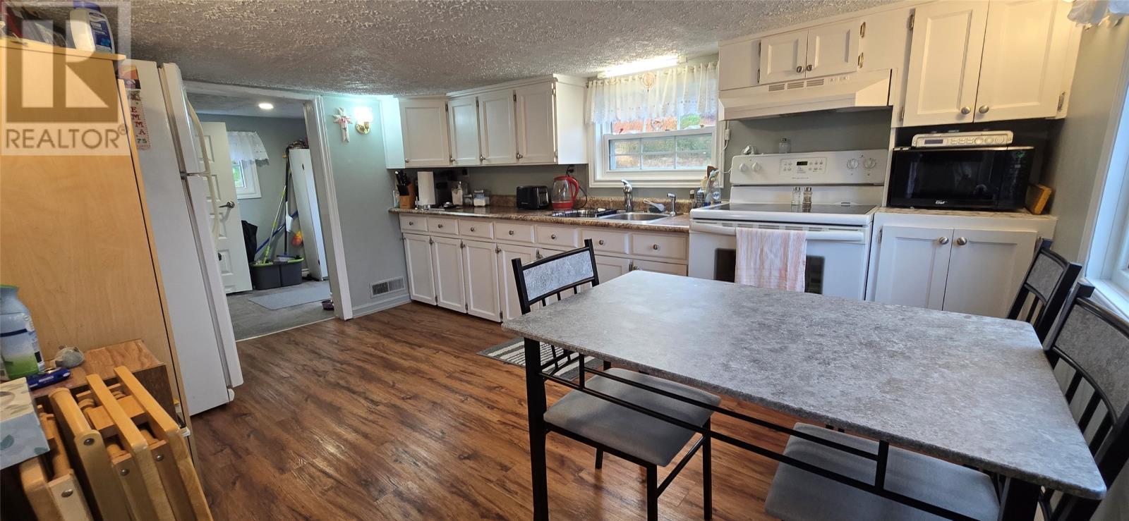 38 Southside Road, Port Au Bras, NL - Indoor