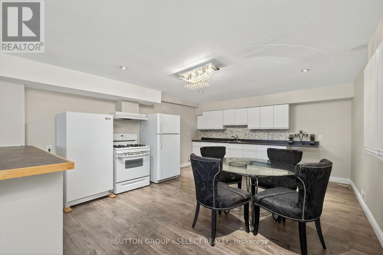 700 Franklinway Crescent, London North (North R), ON - Indoor