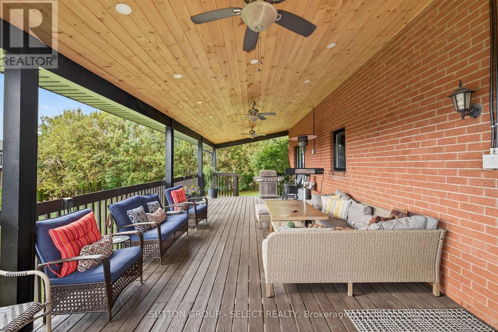 700 Franklinway Crescent, London North (North R), ON - Outdoor With Deck Patio Veranda With Exterior