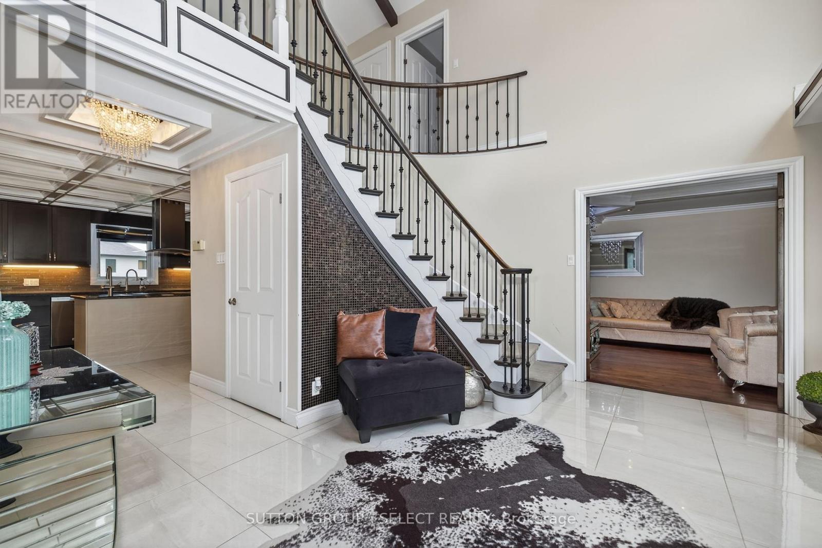 700 Franklinway Crescent, London North (North R), ON - Indoor