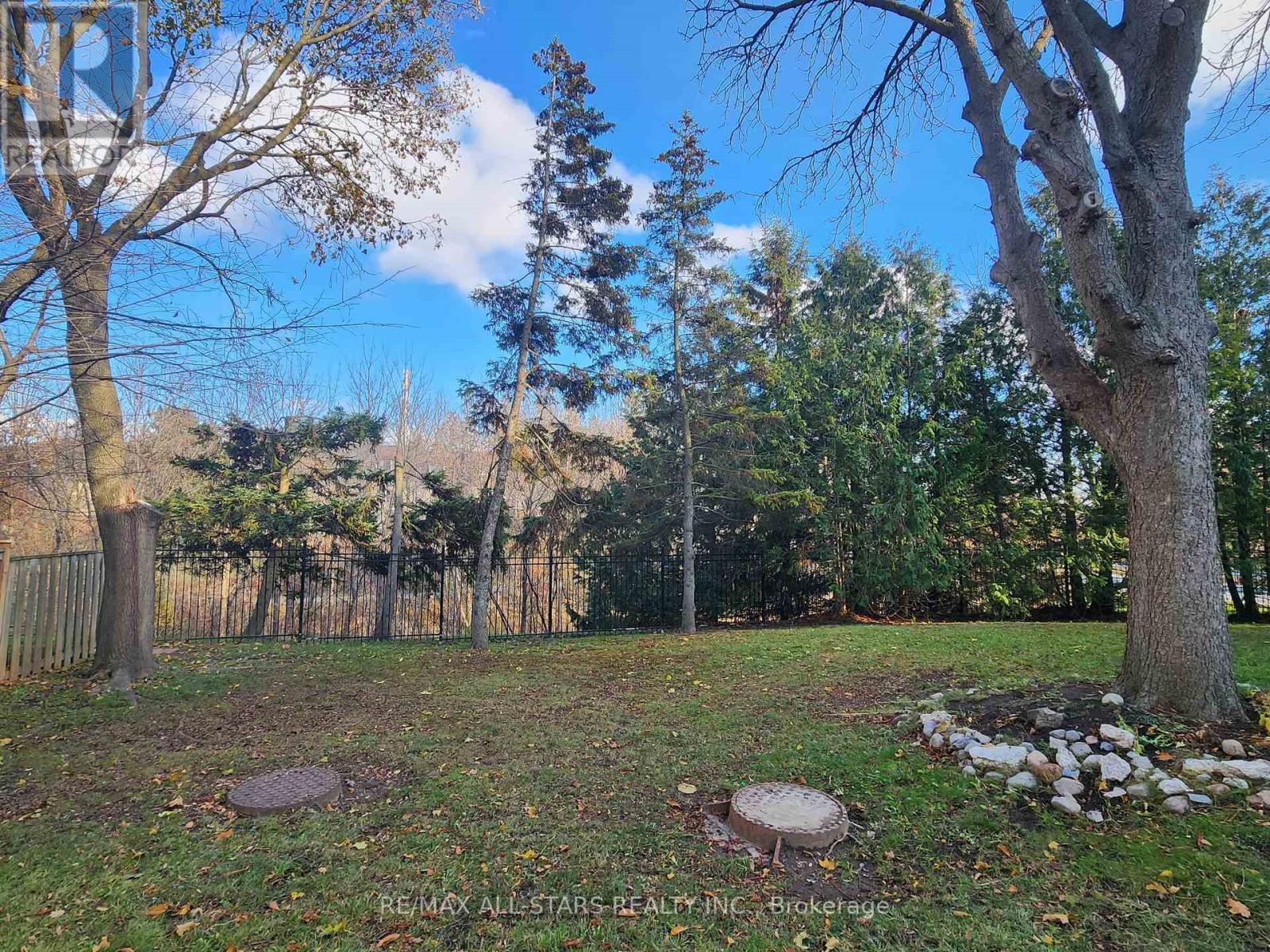 6 Hepworth Way, Markham, ON - Outdoor With View