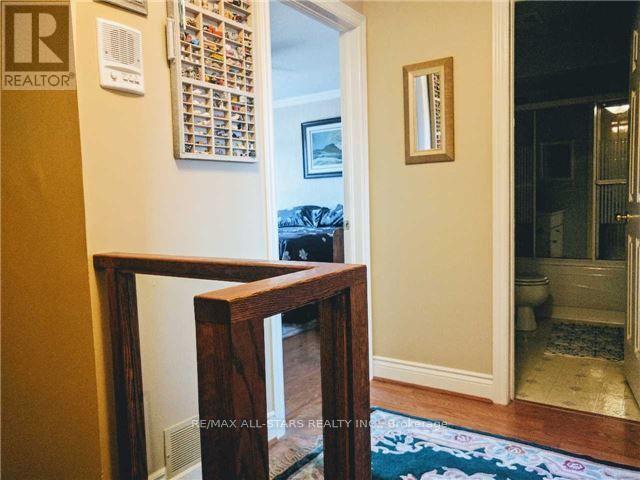 6 Hepworth Way, Markham, ON - Indoor Photo Showing Other Room