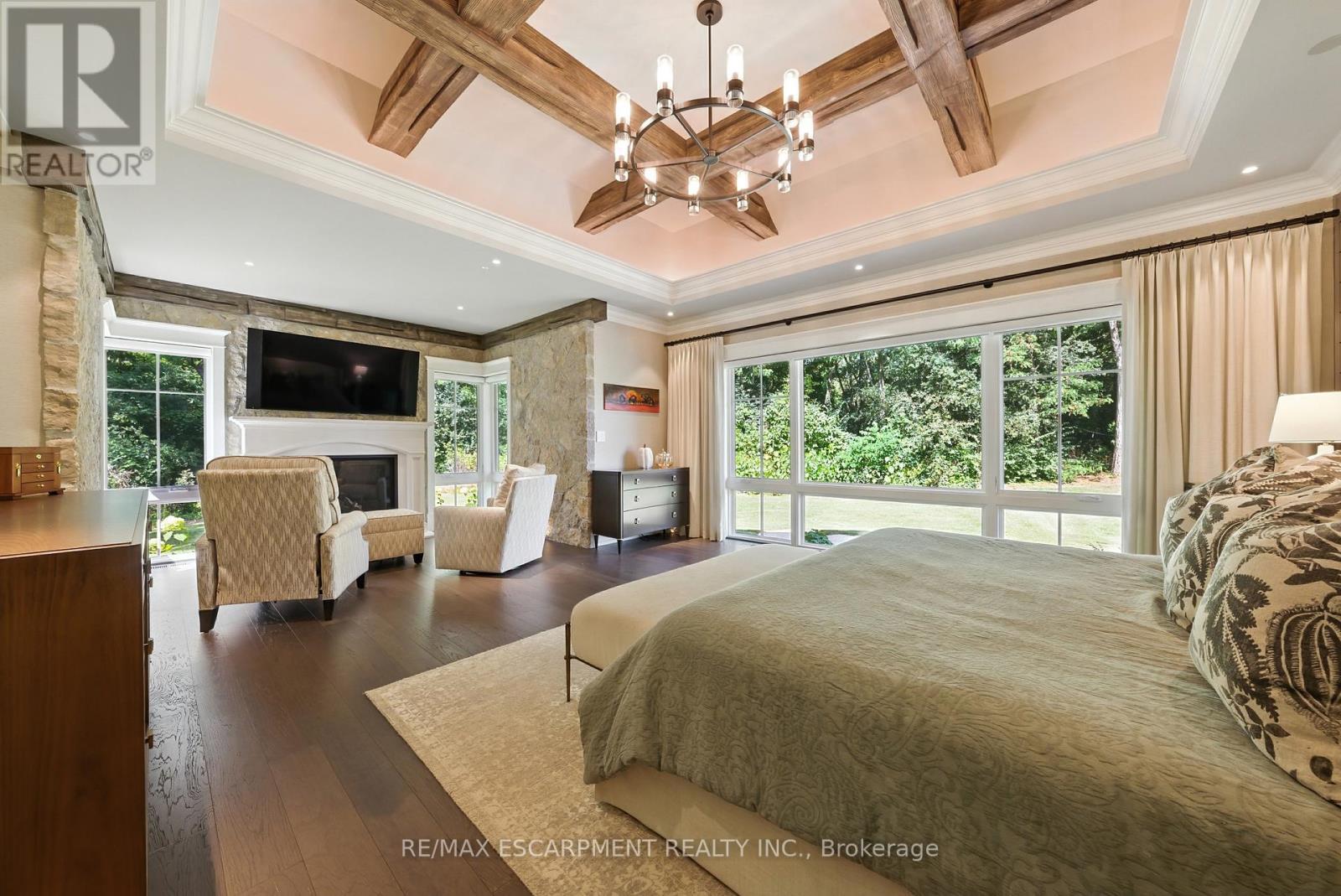 Primary Bedroom - 597 Old York Road, Burlington, ON - Indoor Photo Showing Bedroom