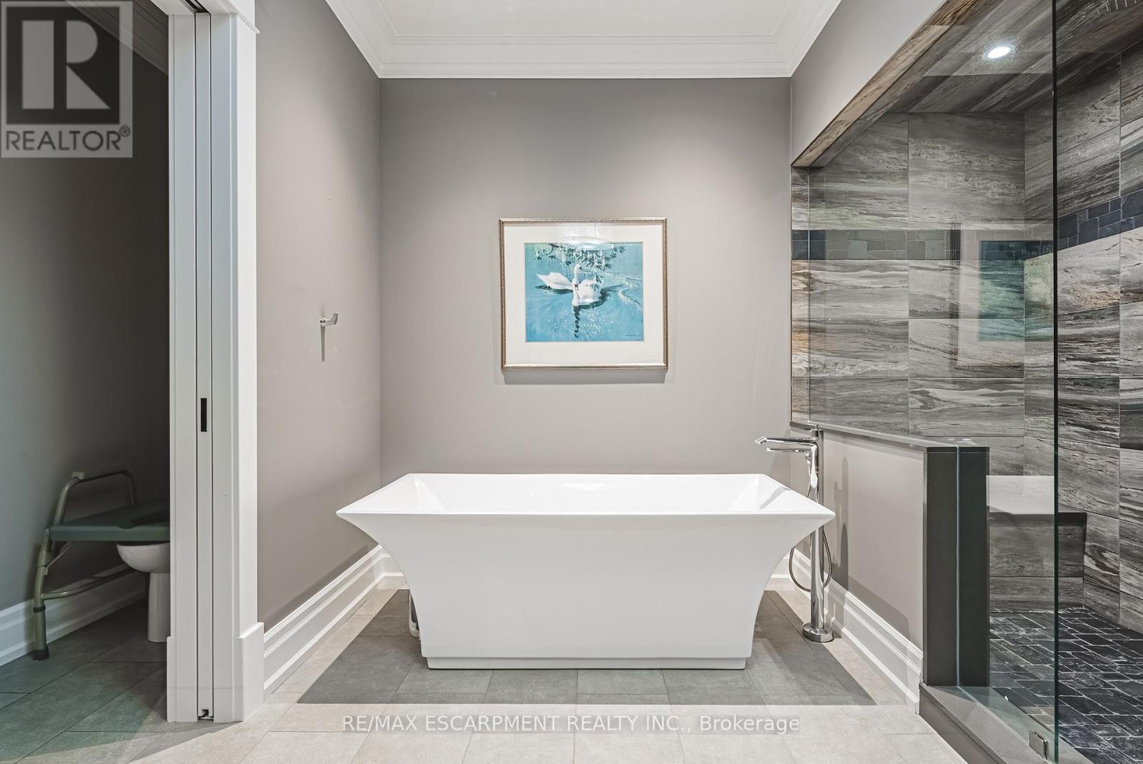 Second Primary Ensuite - 597 Old York Road, Burlington, ON - Indoor Photo Showing Other Room