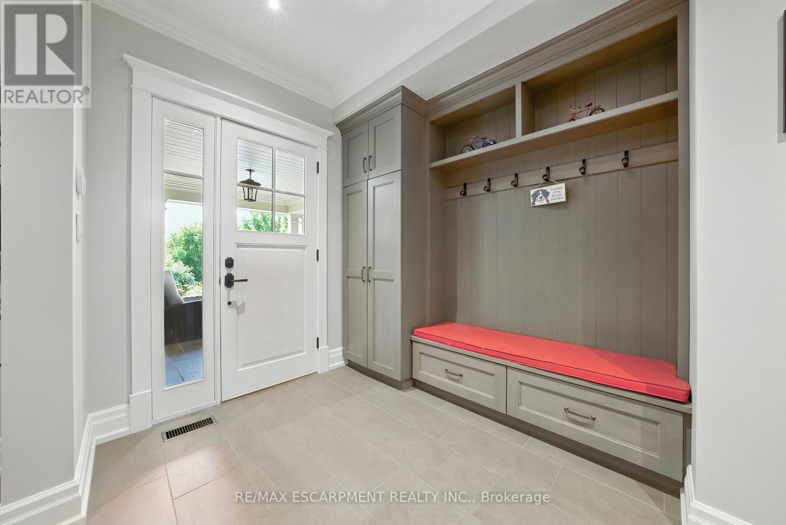 Mudroom - 597 Old York Road, Burlington, ON - Indoor Photo Showing Other Room