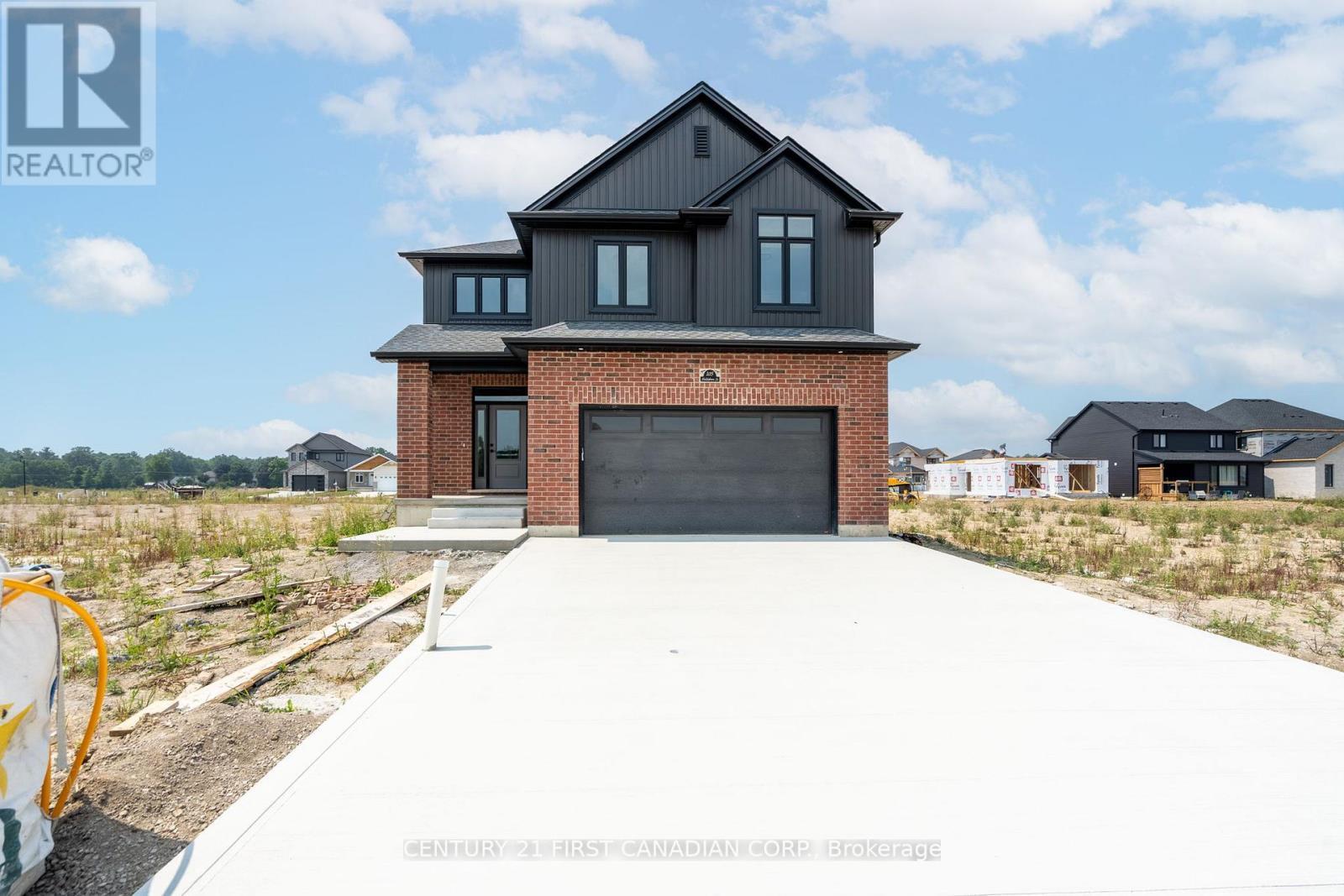 105 Sheldabren Street, North Middlesex (Ailsa Craig), ON - Outdoor With Facade