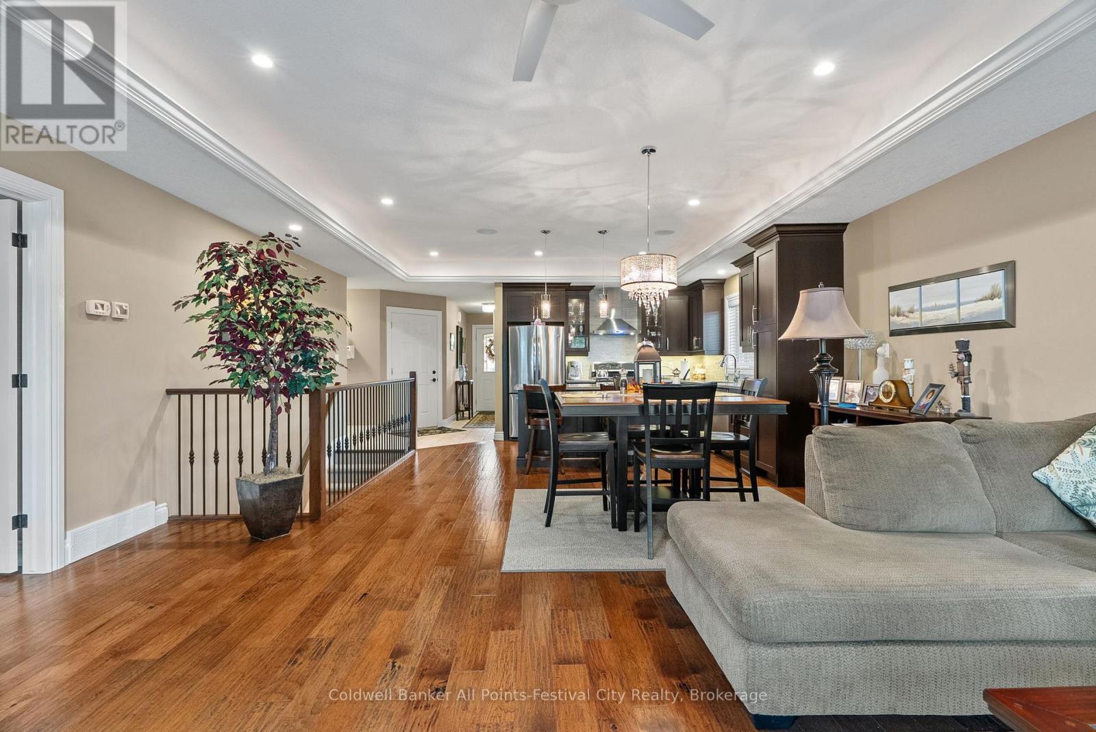 38 - 48 Fairhaven Lane, Goderich (Goderich (Town)), ON - Indoor Photo Showing Living Room