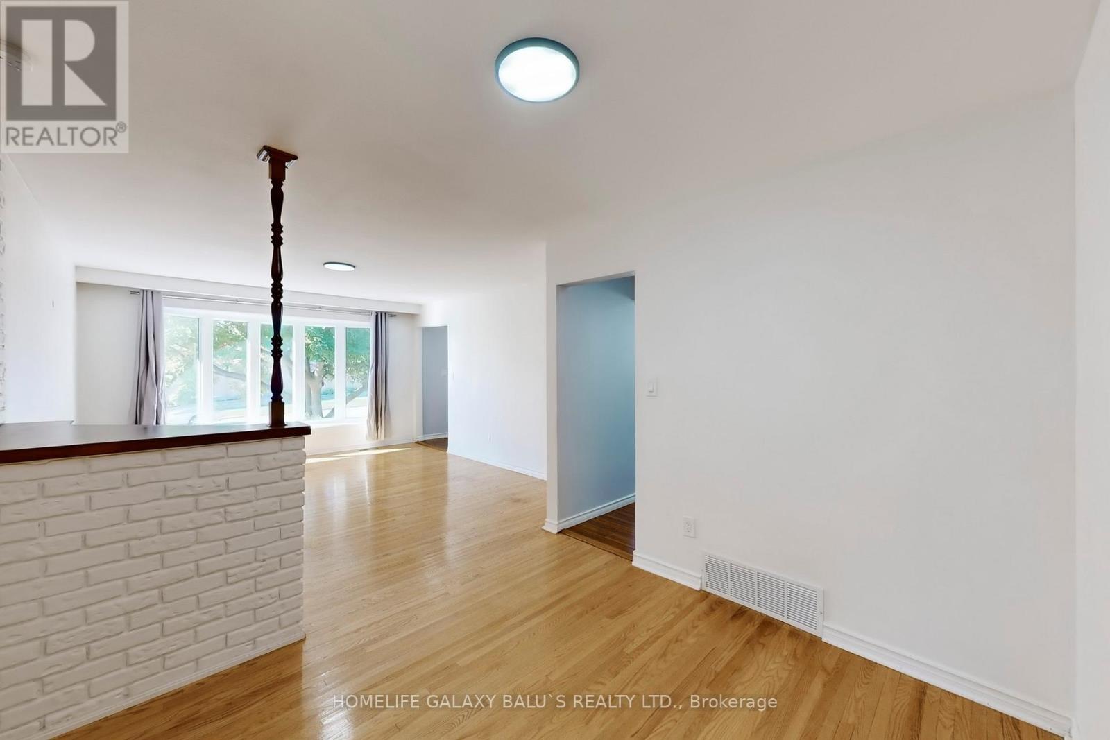 Main - 629 Park Road N, Oshawa, ON - Indoor Photo Showing Other Room