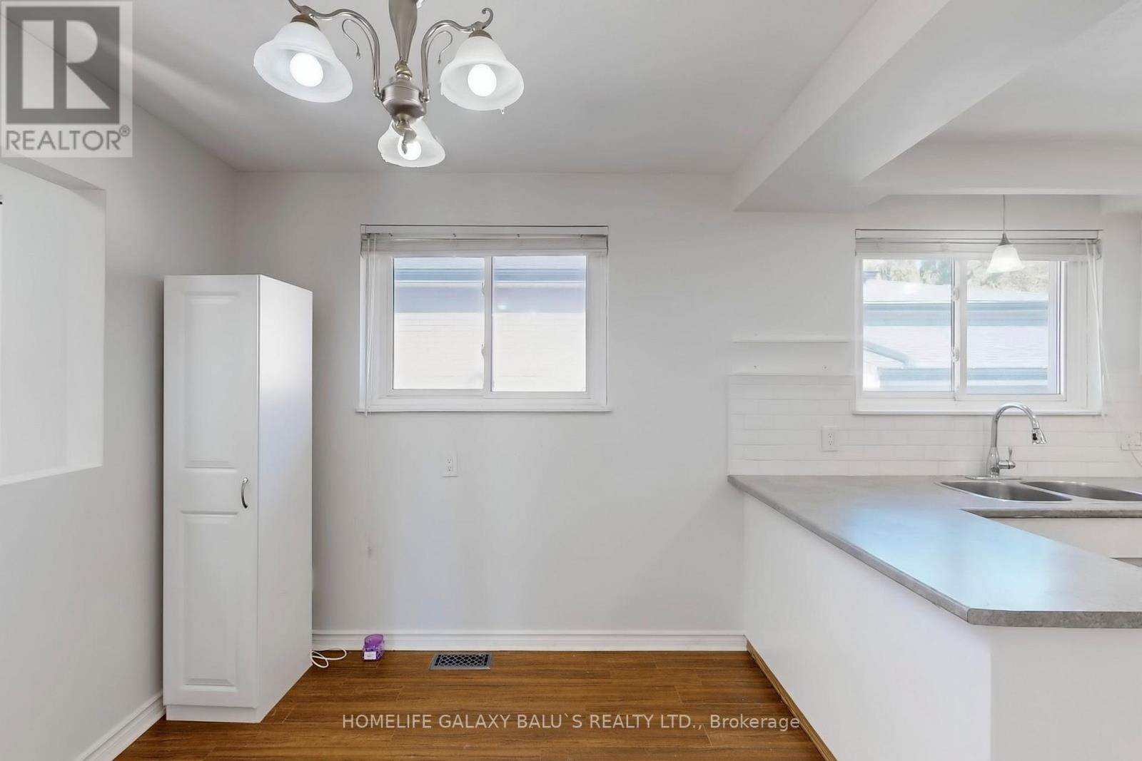 Main - 629 Park Road N, Oshawa, ON - Indoor