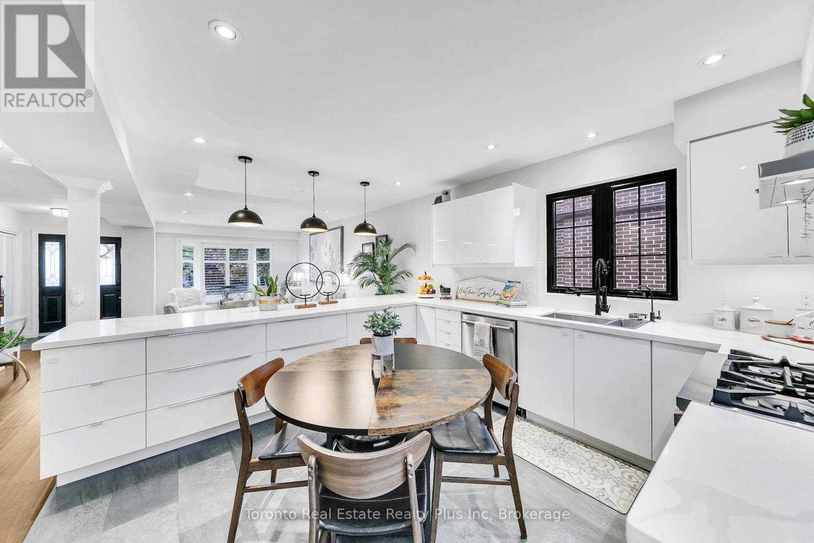 2797 Constable Road, Mississauga, ON - Indoor