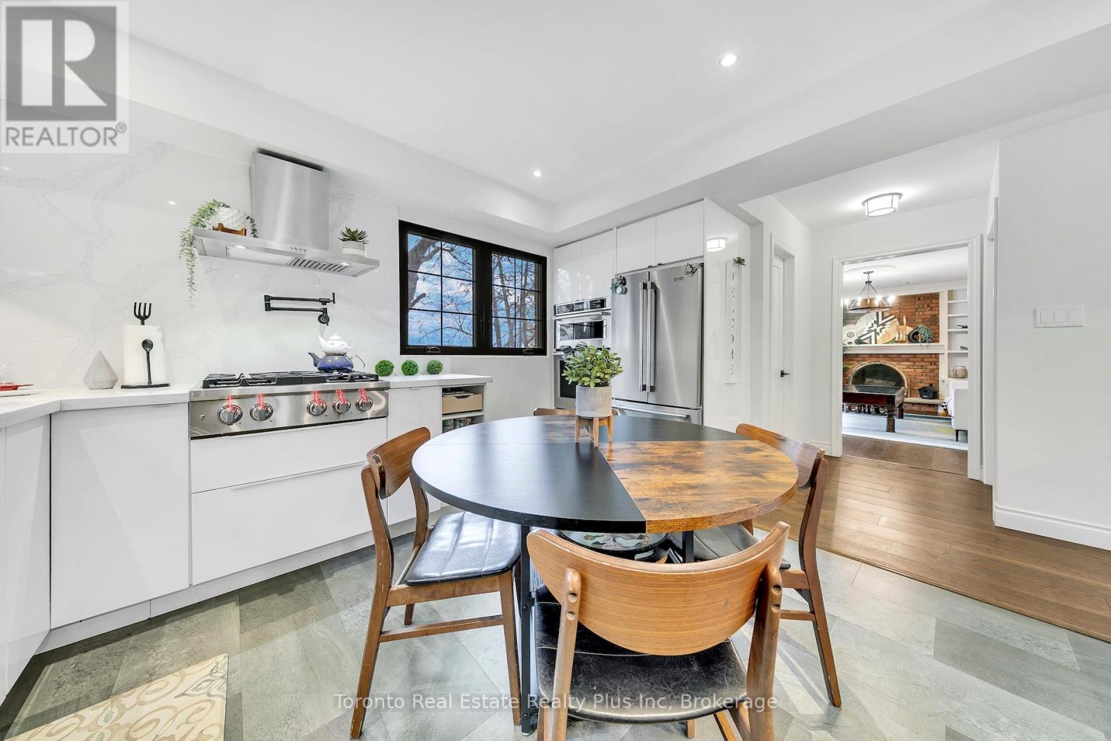 2797 Constable Road, Mississauga, ON - Indoor Photo Showing Dining Room
