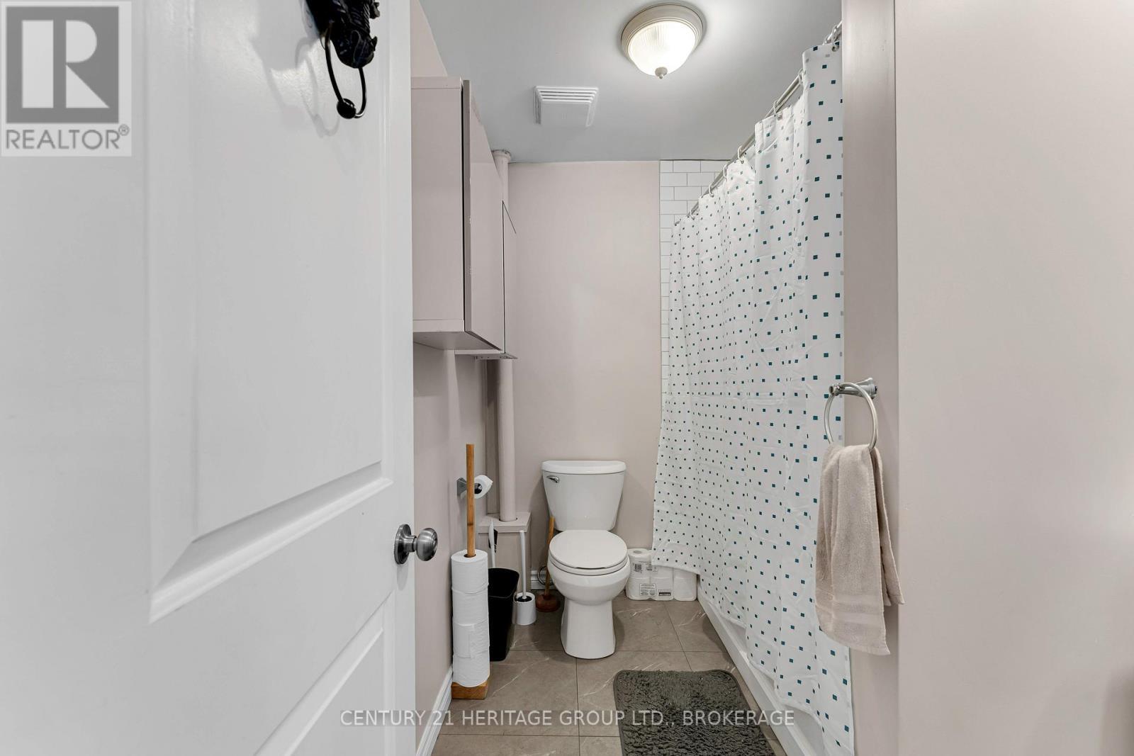 336 Elliott Avenue, Kingston (East Of Sir John A. Blvd), ON - Indoor Photo Showing Bathroom