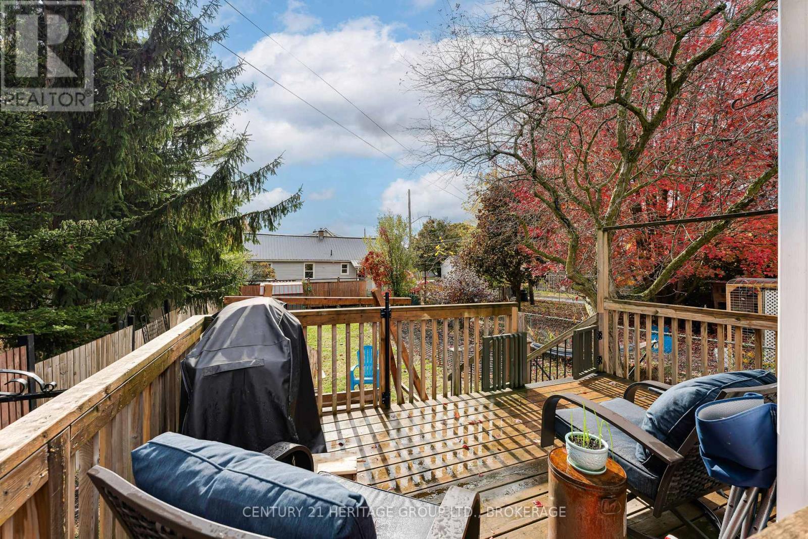 336 Elliott Avenue, Kingston (East Of Sir John A. Blvd), ON - Outdoor With Deck Patio Veranda