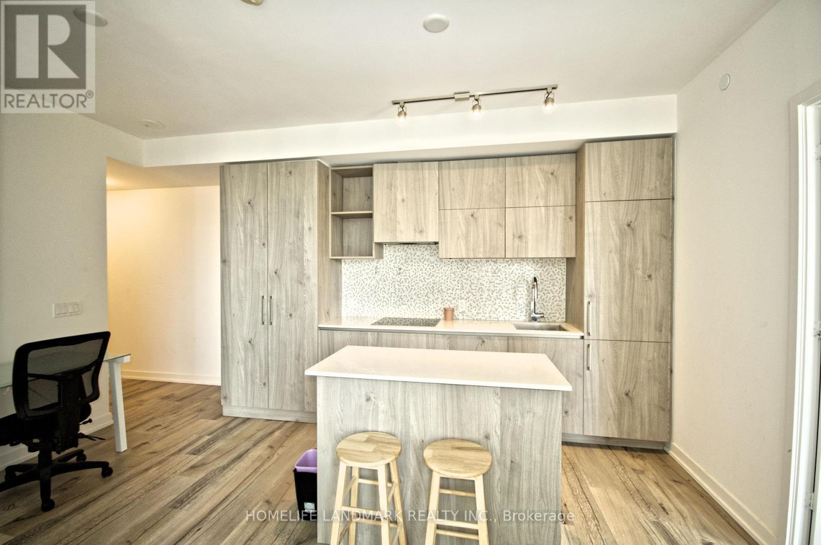 1902 - 1 Yorkville Avenue, Toronto, ON - Indoor