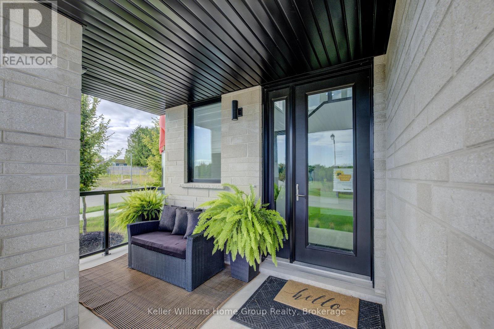 2 Nicholas Way, Guelph (Victoria North), ON - Outdoor With Deck Patio Veranda With Exterior