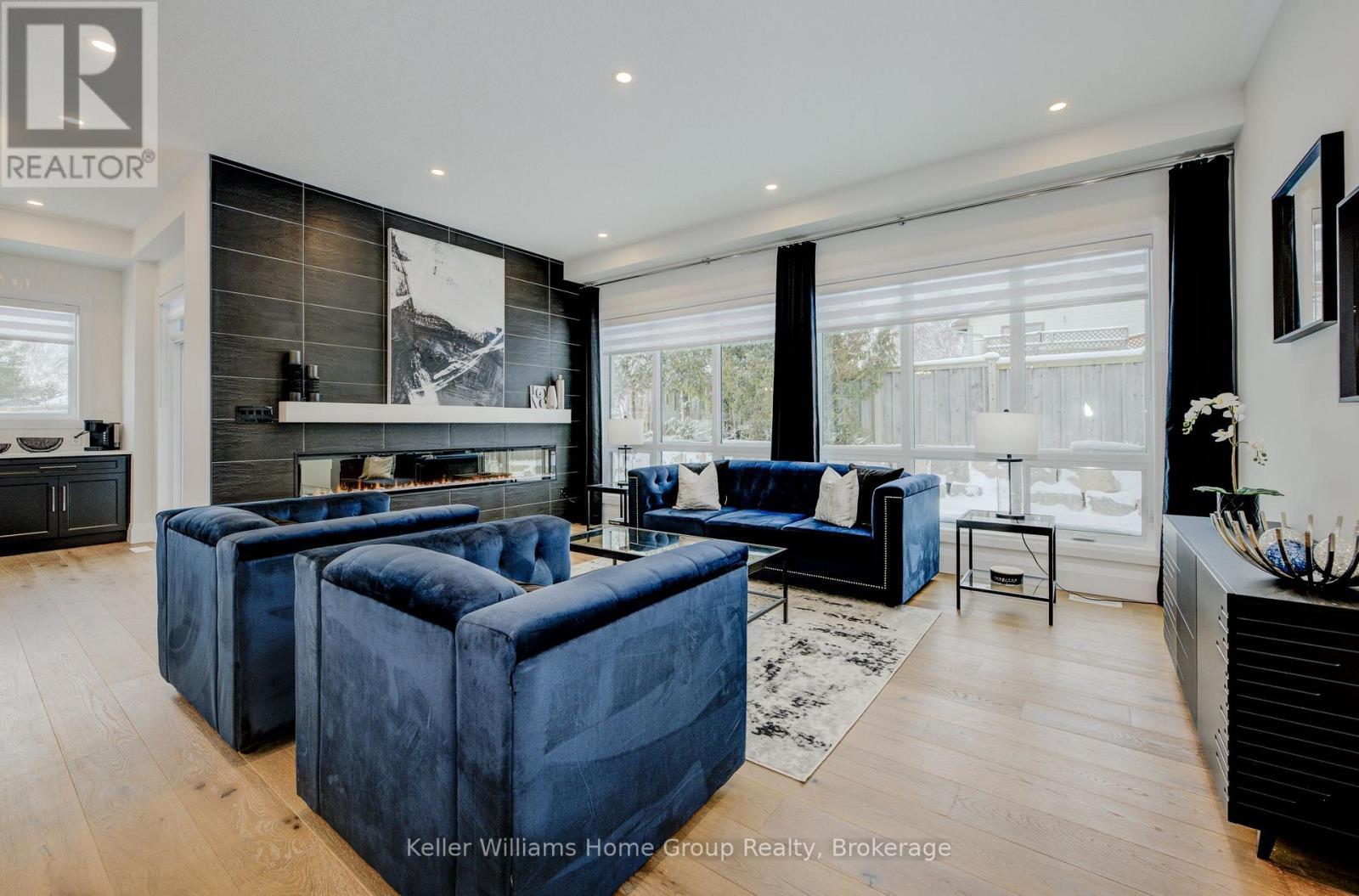 2 Nicholas Way, Guelph (Victoria North), ON - Indoor Photo Showing Other Room