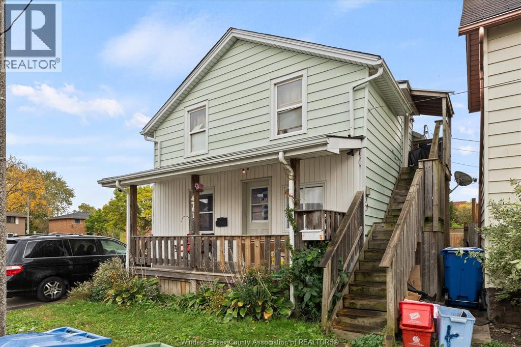 471 Tuscarora Street, Windsor, ON - Outdoor With Deck Patio Veranda