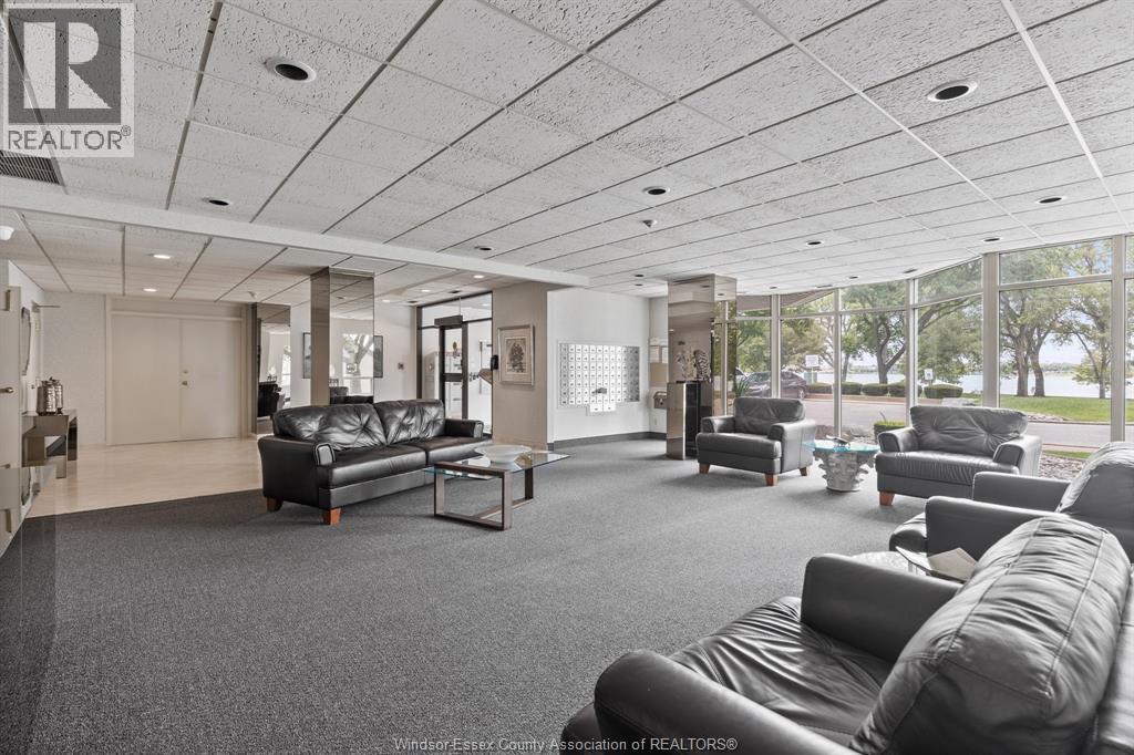 3601 Riverside East Unit# 1203, Windsor, ON - Indoor Photo Showing Other Room