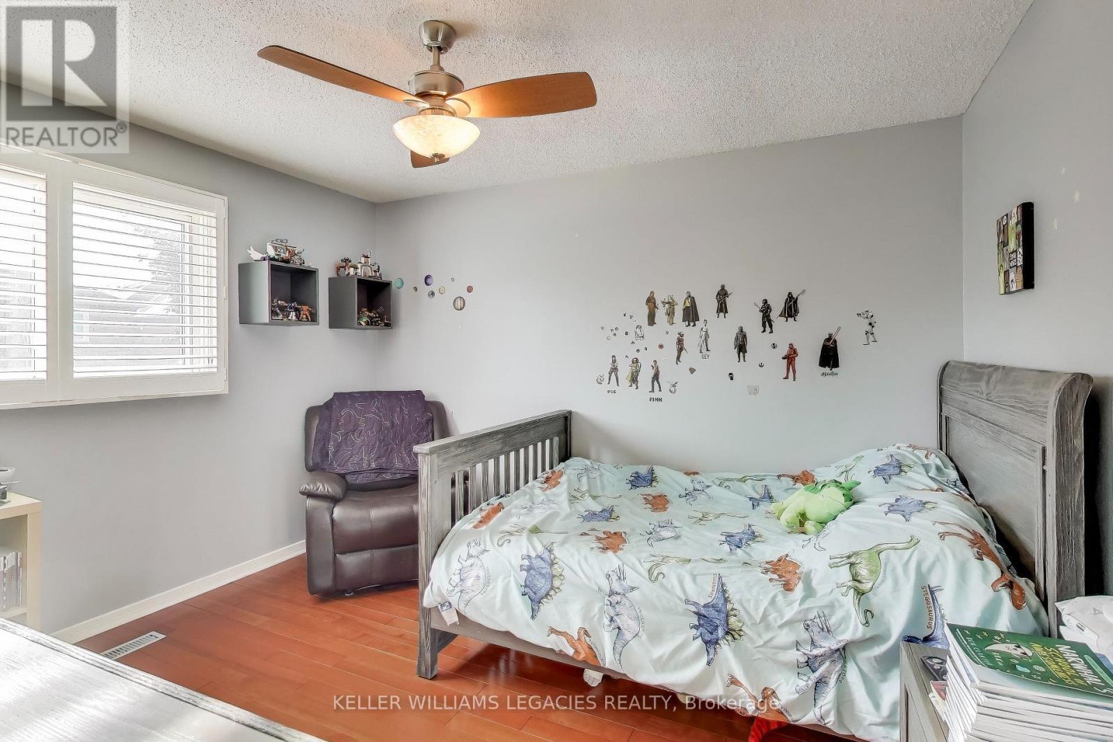 53 Millcroft Way, Vaughan, ON - Indoor Photo Showing Bedroom
