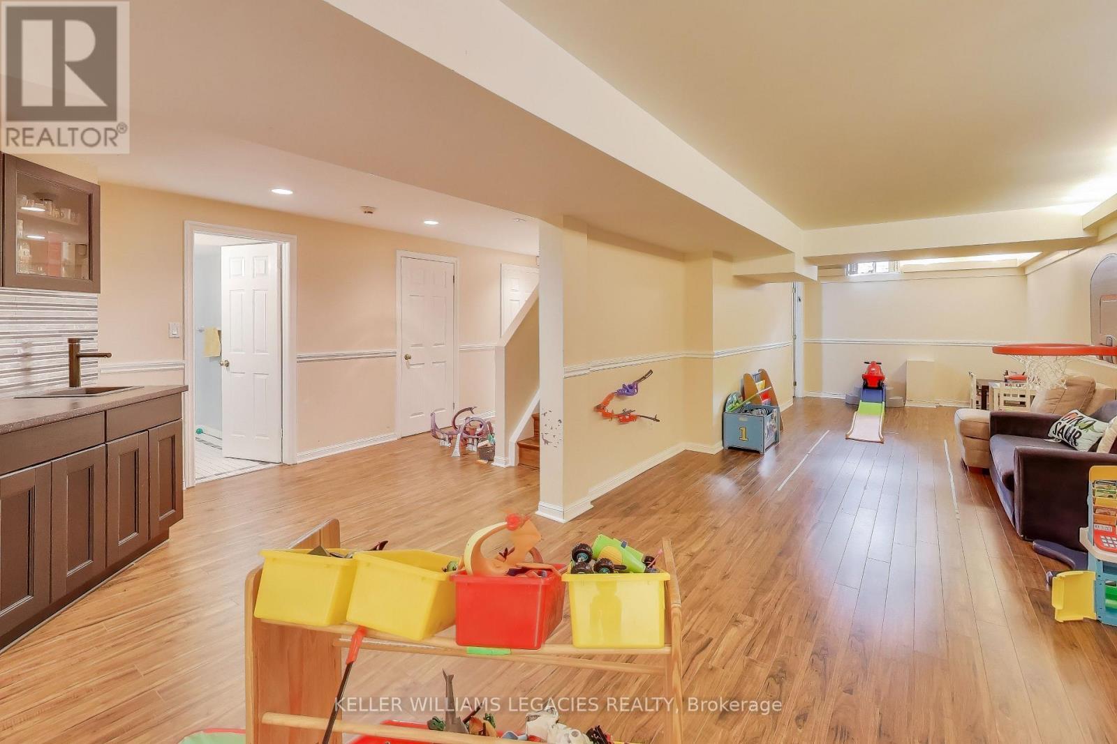 53 Millcroft Way, Vaughan, ON - Indoor