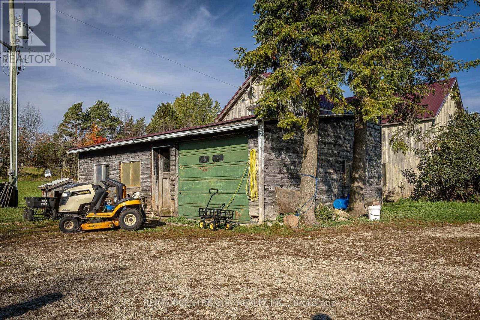 442146 Concession Road 8, West Grey, ON