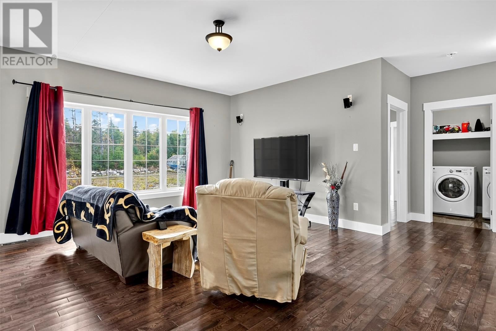 1 Ballfield Road, Dildo, NL - Indoor