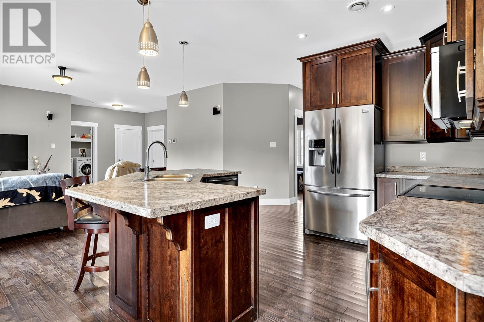 1 Ballfield Road, Dildo, NL - Indoor Photo Showing Kitchen With Upgraded Kitchen