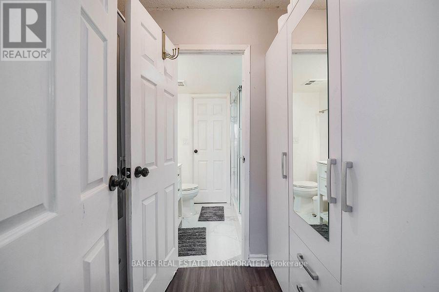 932 - 222 The Esplanade, Toronto, ON - Indoor